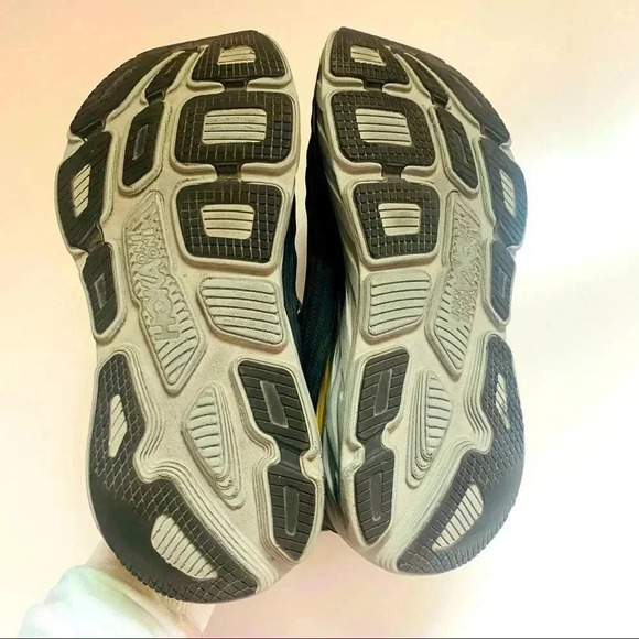 Hoka One One Bondi 6 Grey & Yellow Sneakers - Picture 9 of 9